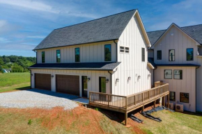 Dahlonega Mountain Creekside Retreat